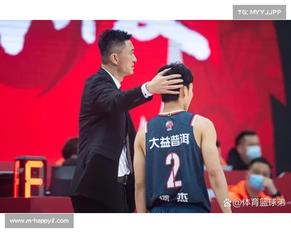 绝杀时刻！球员逆袭力挽狂澜特写聚焦震撼全场的精彩瞬间