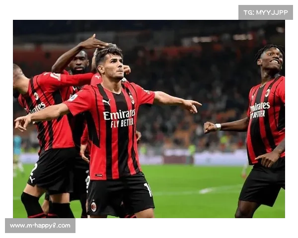 莱切主场失利 卡马尔达点球失手成球队丢分关键