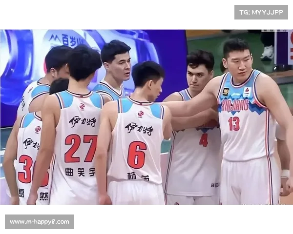 新疆团队篮球对阵青岛外援核心，攻防节奏博弈成看点